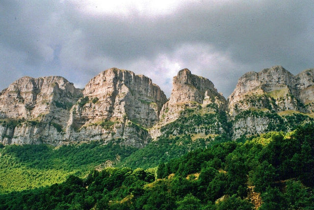 vikos aoos 4